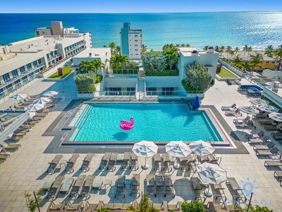 Lx Oasis Beachfront-Rt Infinity Pool Hollywood Exterior photo